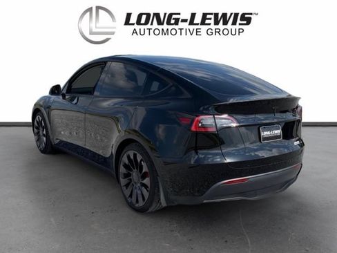 Used 2023 Tesla Model Y Performance AWD/4WD image 3