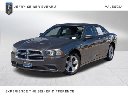Used 2014 Dodge Charger SE w/ Connectivity Group