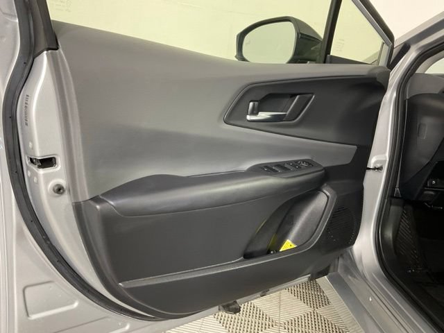 Used 2025 Toyota Prius XLE FWD image 11