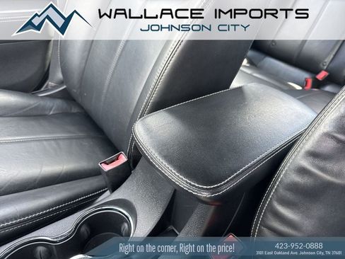 Used 2014 Chrysler 200 Limited FWD image 18