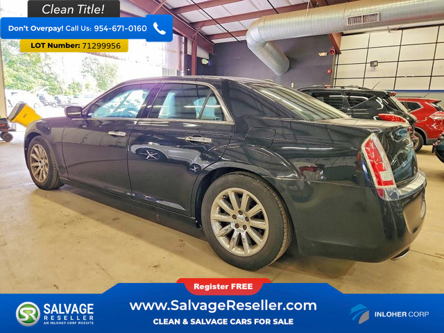 Used 2013 Chrysler 300 C RWD image 3