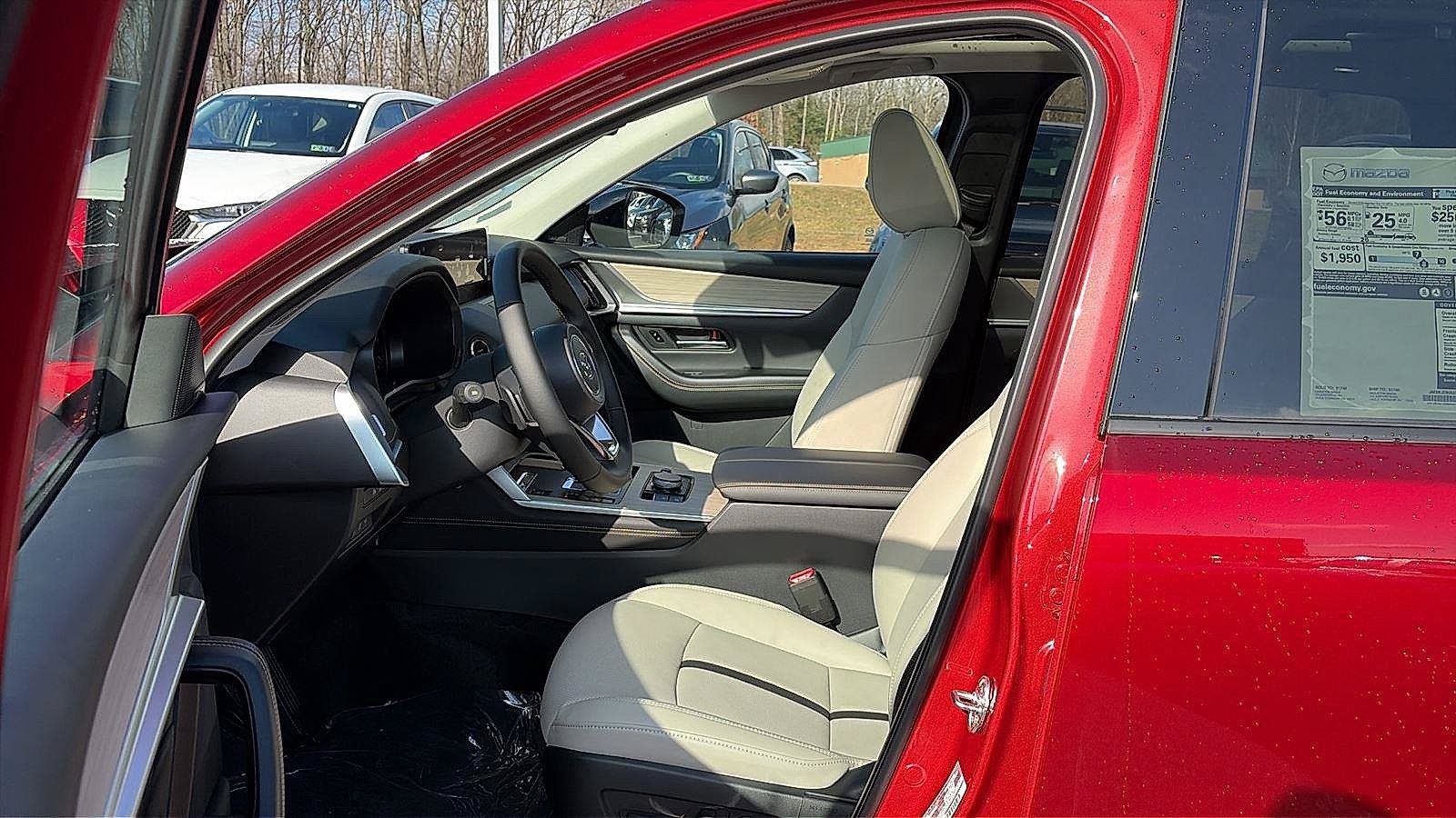 New 2025 MAZDA CX-70 Plug-In Hybrid w/ Premium Pkg AWD/4WD image 15
