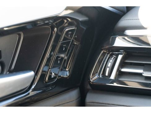 Used 2025 Acura MDX SH-AWD w/ Technology Package image 31