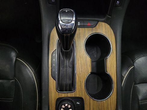 Used 2017 GMC Acadia Denali w/ Technology Package image 26