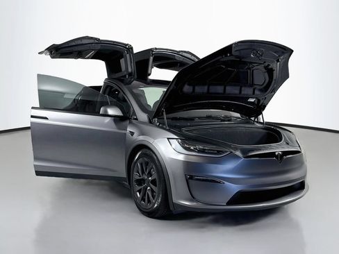 Used 2024 Tesla Model X AWD/4WD image 30