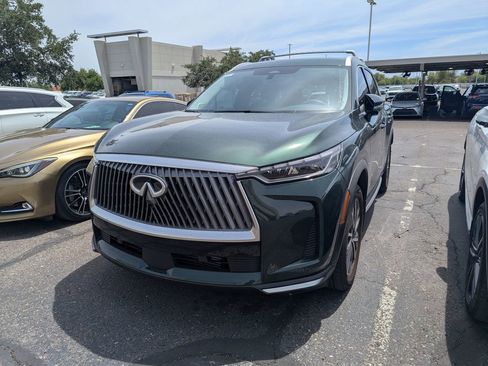 Certified 2026 INFINITI QX60 Luxe w/ Family Package FWD image 2
