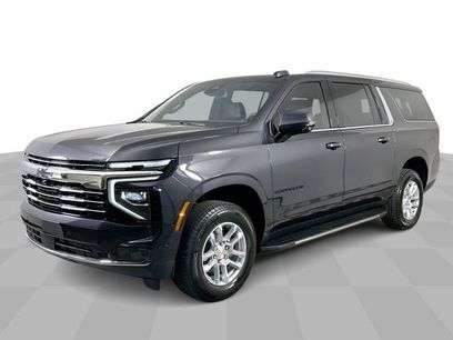 New 2026 Chevrolet Suburban LT w/ Comfort Package