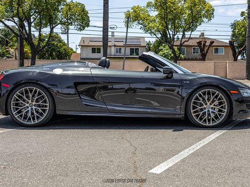 Used 2014 Audi R8 V10 w/ Full Leather Package AWD/4WD image 9
