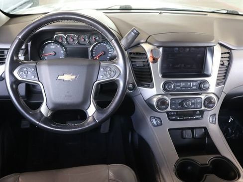 Used 2020 Chevrolet Tahoe LT w/ Luxury Package RWD image 18