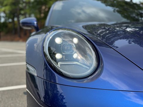 Used 2021 Porsche 911 GT3 RS image 19