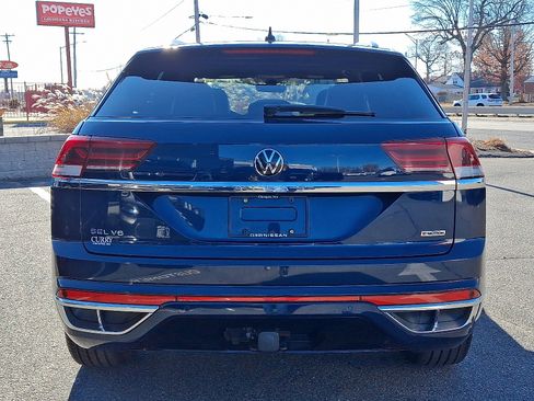 Used 2022 Volkswagen Atlas Cross Sport SEL Premium R-Line image 5