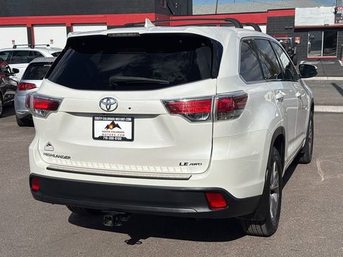 Used 2015 Toyota Highlander Plus AWD/4WD image 6