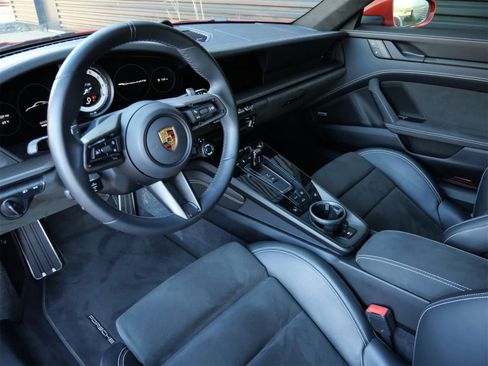 Used 2022 Porsche 911 Carrera 4 GTS image 4