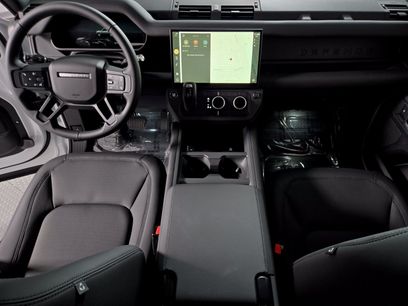 New 2026 Land Rover Defender 110 X-Dynamic SE