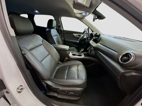 Used 2024 Chevrolet Blazer LT image 33