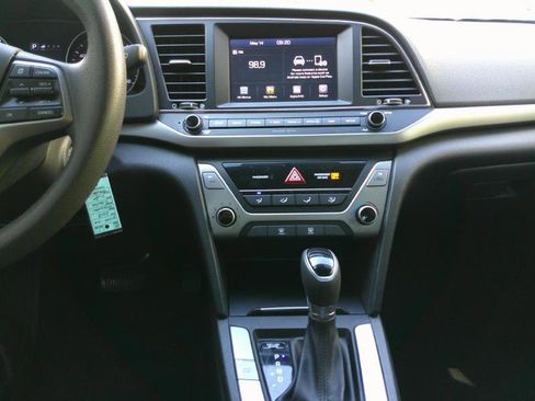 Used 2018 Hyundai Elantra SEL image 15