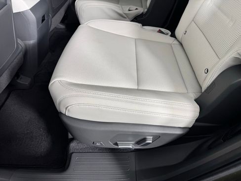 Used 2025 Hyundai Santa Fe Calligraphy image 27