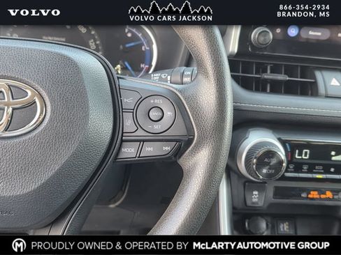 Used 2024 Toyota RAV4 XLE AWD/4WD image 26