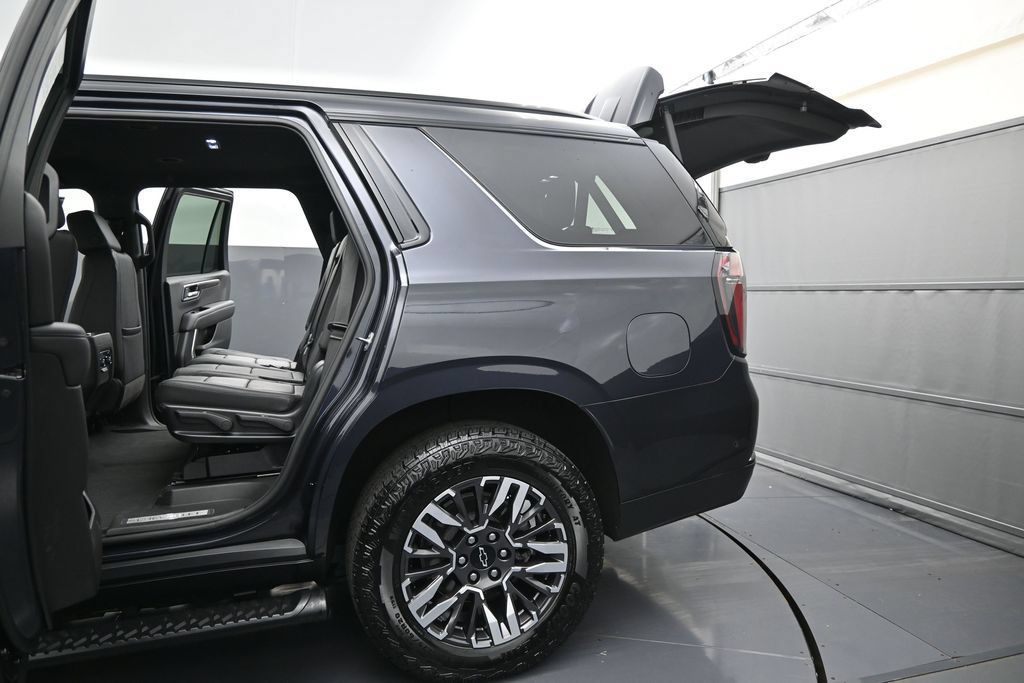 Certified 2025 Chevrolet Tahoe Z71 AWD/4WD image 12