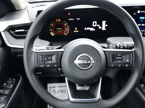 New 2026 Nissan Kicks SV image 17