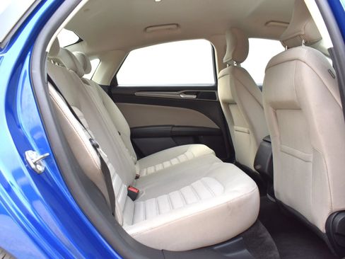 Used 2018 Ford Fusion S FWD image 26