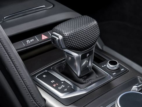 Used 2020 Audi R8 V10 image 24