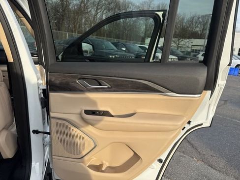 Certified 2022 Jeep Grand Cherokee Limited image 32