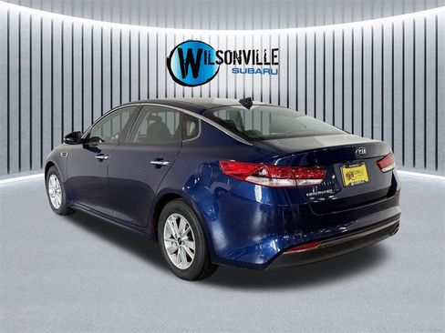 Used 2017 Kia Optima LX image 8