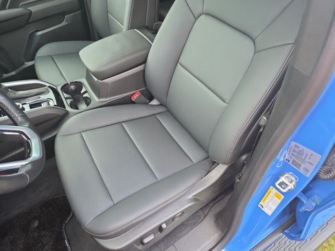 Used 2026 Chevrolet Colorado Trail Boss AWD/4WD image 13