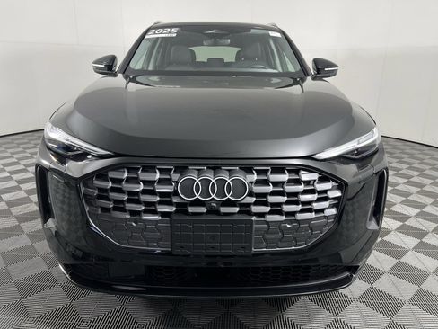 Used 2025 Audi Q5 Premium Plus w/ Premium Plus image 2