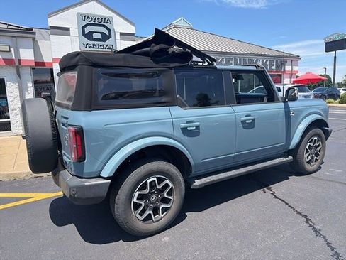 Used 2021 Ford Bronco Outer Banks AWD/4WD image 12