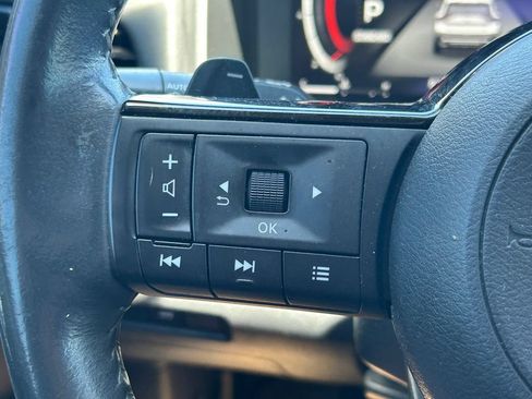 Used 2021 Nissan Rogue Platinum FWD image 37