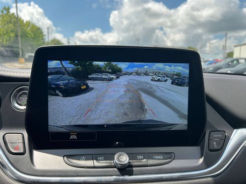 Used 2025 Chevrolet Blazer LT FWD image 20