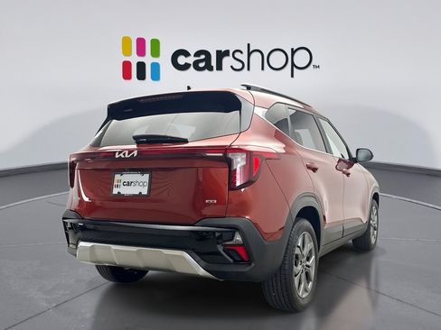 Used 2024 Kia Seltos S AWD/4WD image 5