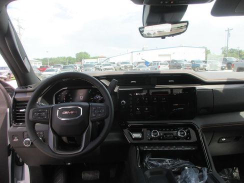 New 2026 GMC Sierra 2500 AT4 w/ AT4 Premium Plus Package AWD/4WD image 16