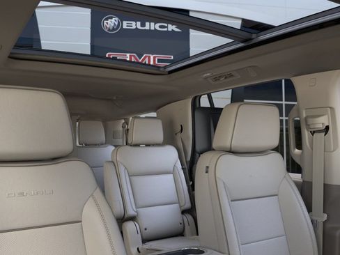 New 2026 GMC Yukon Denali w/ Denali Reserve Package AWD/4WD image 25