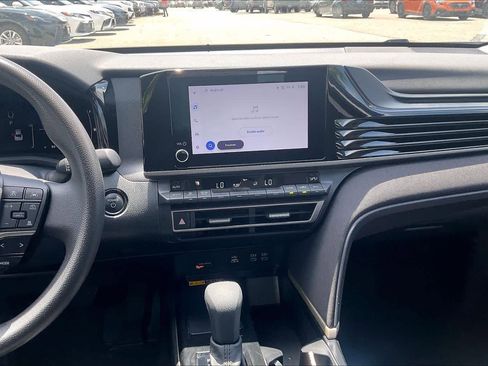 Used 2025 Toyota Camry LE image 6