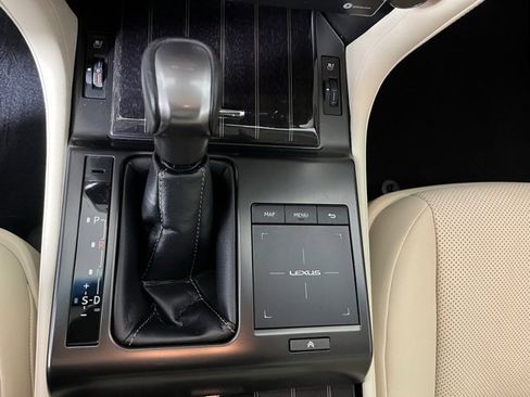 Used 2023 Lexus GX 460 Premium image 19