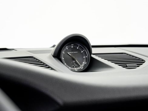 Used 2025 Porsche 911 Carrera image 20