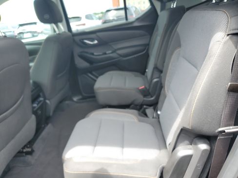Used 2020 Chevrolet Traverse LT FWD image 14
