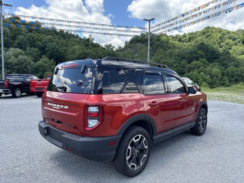 Used 2023 Ford Bronco Sport Outer Banks w/ Tech Package AWD/4WD image 6