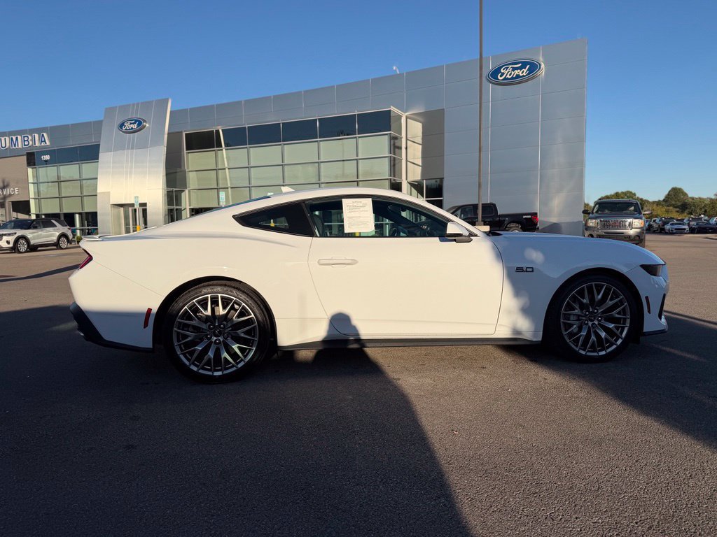Used 2025 Ford Mustang GT Premium RWD image 6