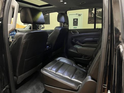 Used 2020 GMC Yukon XL Denali w/ Denali Premium Package RWD image 39