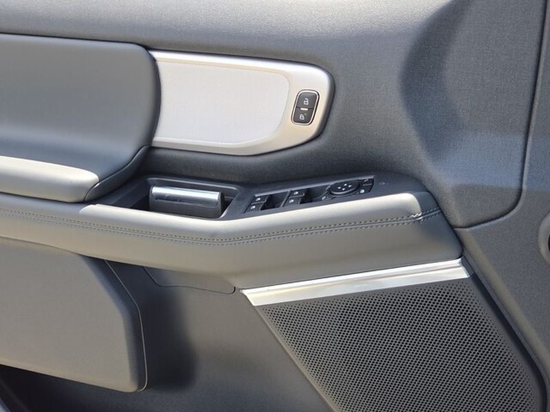 New 2027 Ford Expedition Active RWD image 30