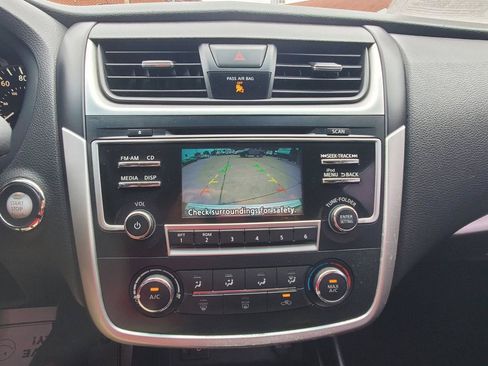 Used 2016 Nissan Altima 2.5 S w/ Power Driver Seat Package FWD image 9