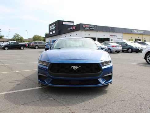 Used 2024 Ford Mustang Coupe RWD image 2