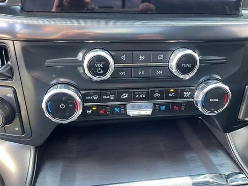 Used 2024 Ford F150 Lariat AWD/4WD image 39