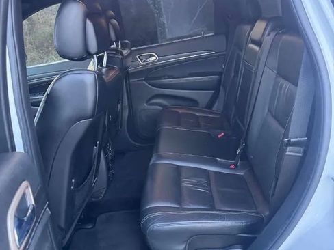 Used 2015 Jeep Grand Cherokee Limited image 25