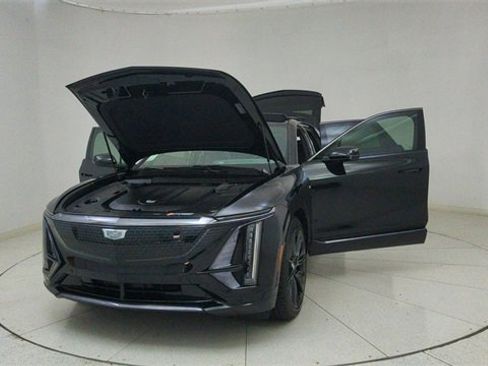 Used 2024 Cadillac Lyriq Sport w/ Nappa Leather Package image 74