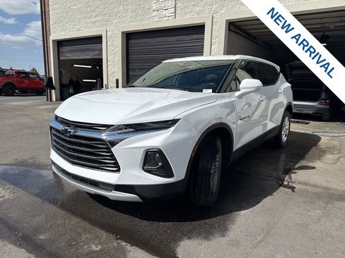Used 2022 Chevrolet Blazer LT w/ LPO, Cargo Package FWD image 3